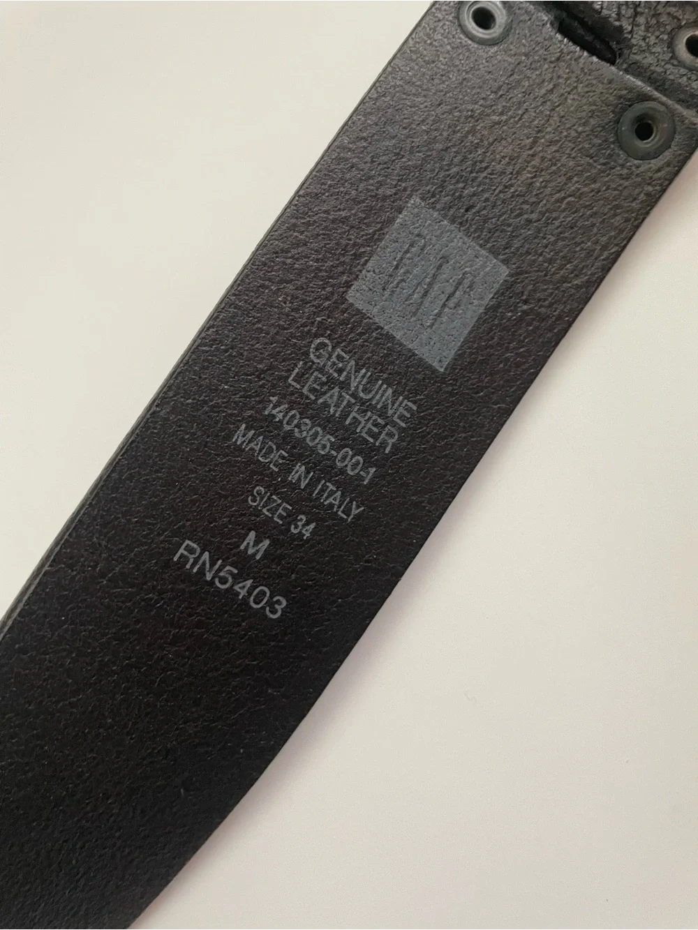 Vintage GAP Black Leather Belt with Dark Brass Toned Eagle Buckle, size 34
